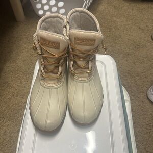Sperry Women’s Saltwater Waterproof Duck Boots Size 8.5 Canvas Oat Gold Winter